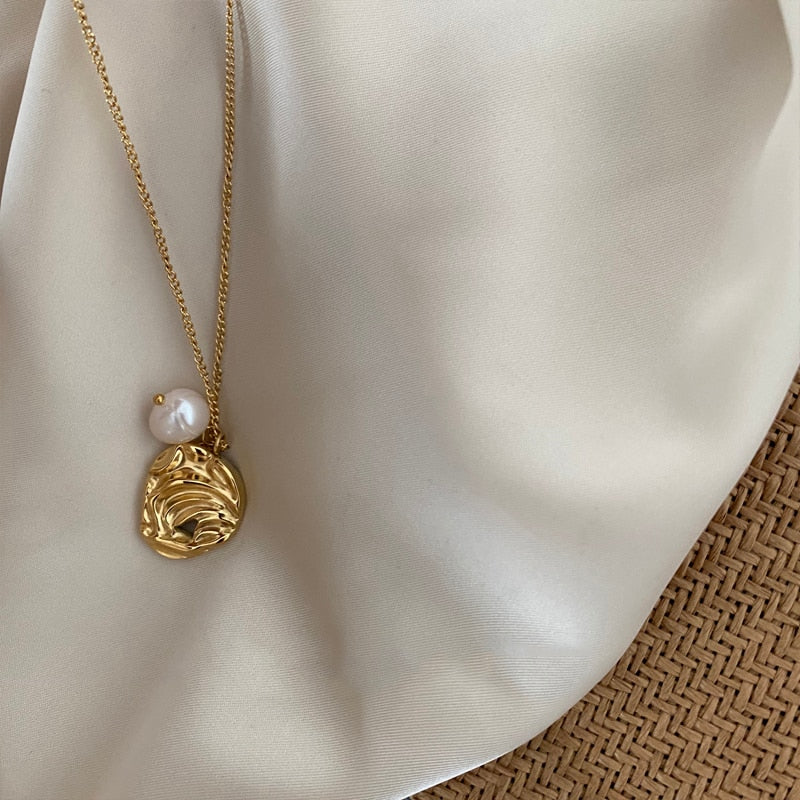 Plate &amp; Freshwater Pearl Long Necklace [Pre-order Item]