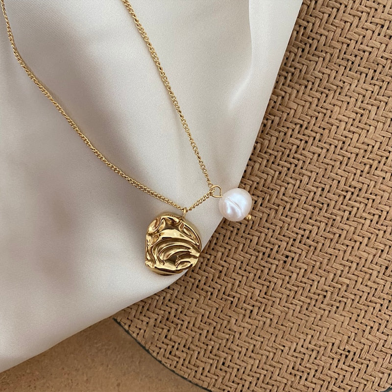 Plate &amp; Freshwater Pearl Long Necklace [Pre-order Item]