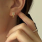One-point square earrings in gold/silver [Pre-order item]