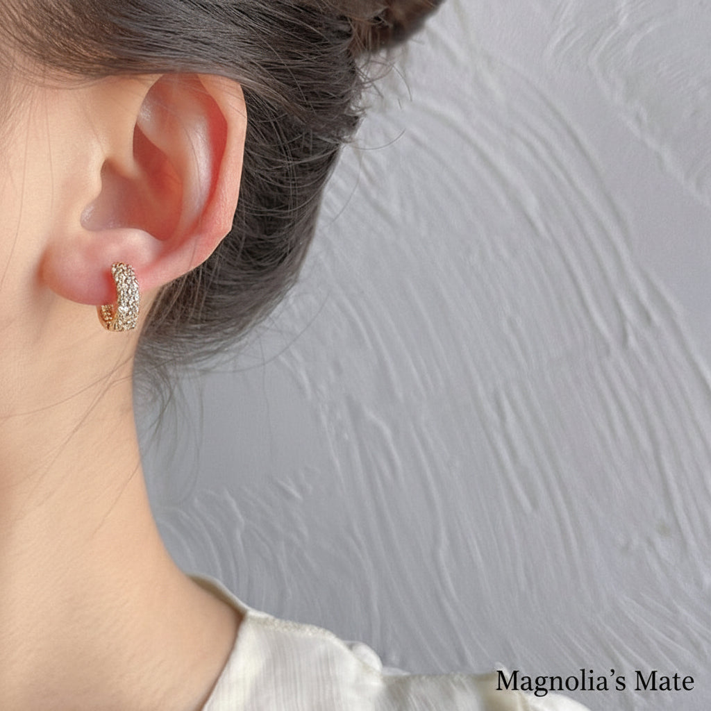 Shiny Gold One-touch Earrings [Fast Shipping]