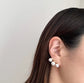 Three Pearl Earrings/Earrings Gold [Fast Shipping]