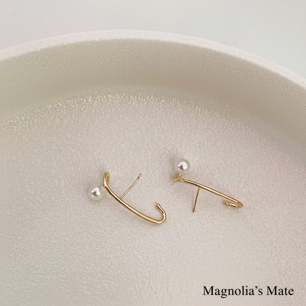 ななめライン　パールピアス 【予約商品】