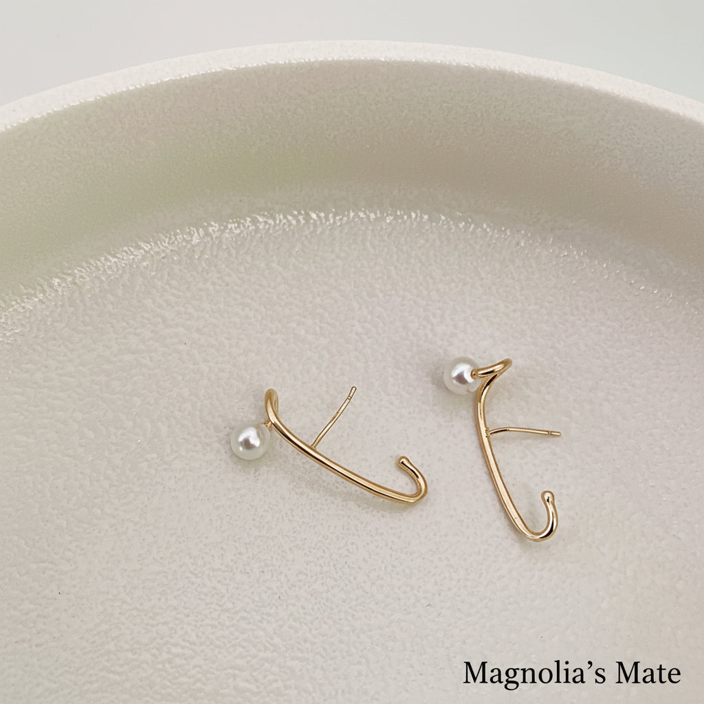 ななめライン　パールピアス 【予約商品】