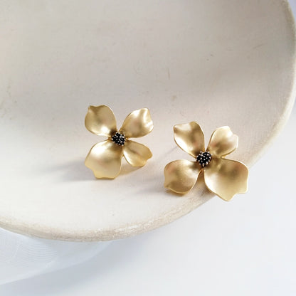 Matte Flower Earrings/Earrings Silver/Gold [Pre-order Item]