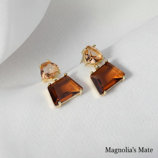 モカブラウン　スクエアガラス　ピアス　【スピード配送】